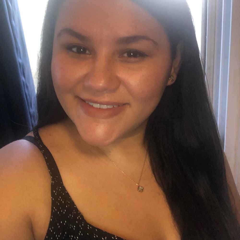Meet your Posher, Andrea
